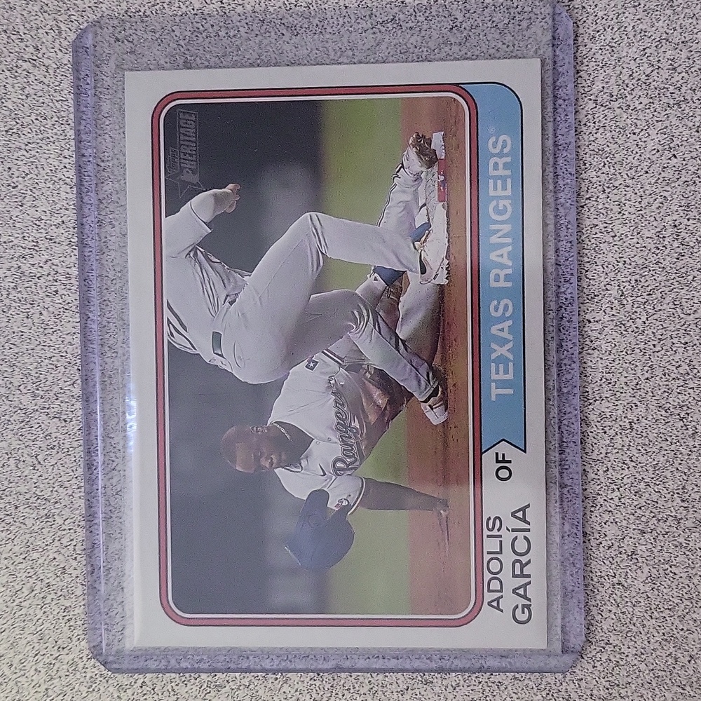 2023 Topps Heritage Adolis Garcia